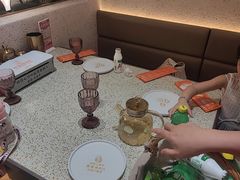 -小董哥烤串·爆汁大油边(故宫店)
