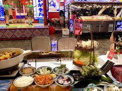 -刘姐啤酒鱼民族演艺餐厅(西街总店)