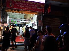 -Bánh Mì Huynh Hoa
