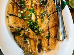 -Chom Cafe and Restaurant