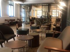 大堂-星巴克臻选(广州沙面店)