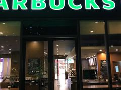 门面-星巴克臻选(深圳龙华红山天虹店)