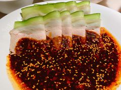 蒜泥白肉配乳瓜-初蓉丨遇见新川菜(亲贤街荣耀店)