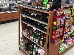 -全家便利店(长江西路店)