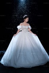 -雪中彩影婚纱摄影·微光艺术中心