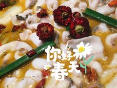 老坛酸菜鱼-周渝食惦·酸菜鱼精致川菜(横岗店)