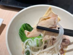 -蒙自源米线大王(东站店)