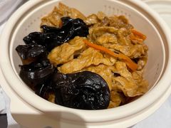 面筋浇头里的面筋-功德林(南京西路店)