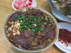 -谢老五跷脚牛肉·非遗传承店