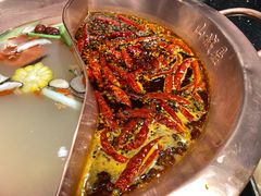 -山城鼎重庆老火锅(西安钟楼店)