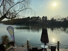 -上海怡沁园度假酒店