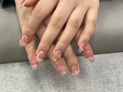 -芊屿芊浔美甲