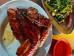 黄亚华招牌烧鸡翅-黄亚华小食店(Jalan Alor)