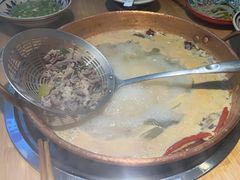 -洱火云南酸菜牛肉火锅(石景山当代商城店)