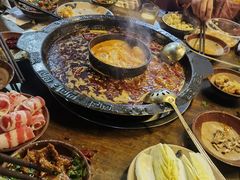 -黄潇洒老火锅(九眼桥宏济巷店)