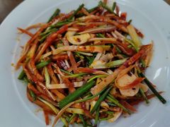 腌蒜拌耳丝-老磨油饼(高陵店)