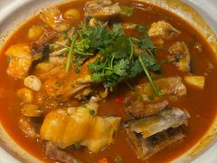 -魏铭鱼头捞饭(晋阳路店)