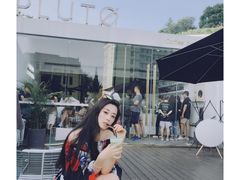 -UNI UNI(环亚凯瑟琳店)