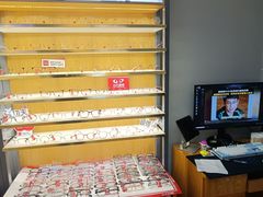 -优医视平价眼镜蔡司依视路折扣工厂店(德胜门店)