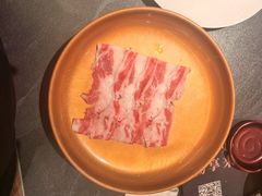 -牛YO寿喜烧·铁板烧和牛火锅自助(市府恒隆店)