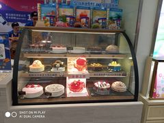 面包甜点陈列柜-DQ·蛋糕·冰淇淋(虹口龙之梦店)