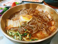 -围炉肉舍丹东海鲜烤肉·烤活鳗(步行街店)