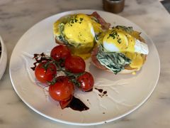 奶油菠菜火腿肉班尼迪克蛋-The Rug Cafe(王府中环店)