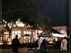 -WOLFGANG PUCK KITCHEN & BAR(迪士尼小镇店)