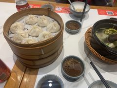 -馋三尺蟹粉小笼(人民广场店)