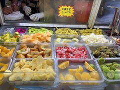 自助取餐区-老炳·七丛松甘草水果