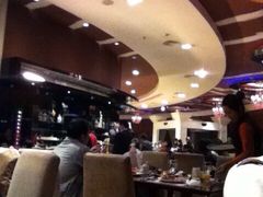 -荣誉国际酒店-云顶旋转餐厅