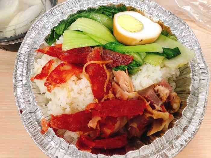 李锦记煲仔饭-"外卖煲仔饭 实在不知道吃什么 盲点 量很.