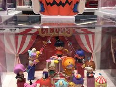 -泡泡玛特POPMART(蓝色港湾店)