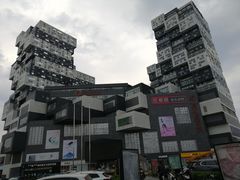 -资和信百货商场