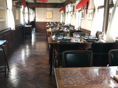 靠窗位-上海老站(徐家汇店)