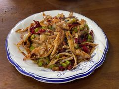 香辣鱿鱼-公寓家常菜馆(海军博物馆店)