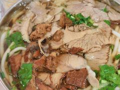 -老贵阳全牛粉(尚义路店)