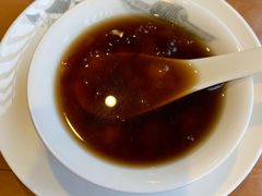 -田园东方蜜桃村的田野营地