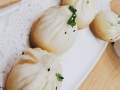特色鲜肉生煎-弄堂咪道-饭香·面香·馄饨香(汇锦广场店)