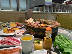 -山焱·炭火自助烤肉(周浦万达店)