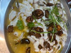 -何哥鲜鱼餐厅(龙湖花园店)