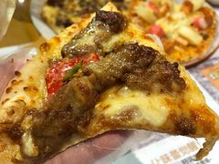蜀香牛肉比萨-牛男手造(地铁天虹店)