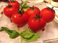 番茄脆菇沙拉-小大董·烤鸭(凤凰汇店)