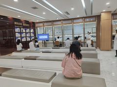 -美年大健康·体检中心(江岸分院)