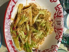 -昱龙大盆牛蛙馆(三兴街总店)
