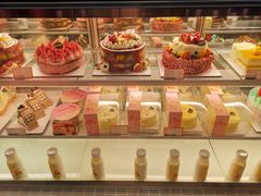 面包甜点陈列柜-BreadTalk面包新语·烘焙蛋糕(海岸城店)