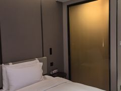 -成都太古里天府广场地铁站亚朵酒店