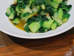 -黄泥岗·地道湖北菜(奥特莱斯店)