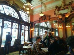 -Majestic Café