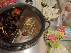 -鹿鸣山草本茶香火锅(园西路店)